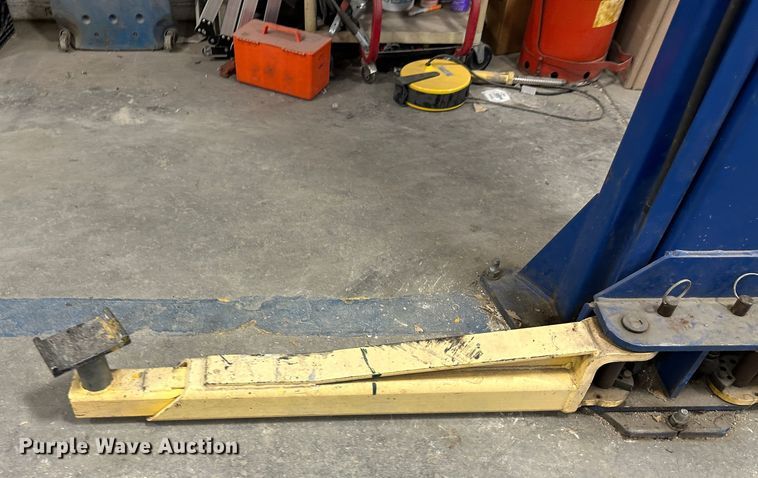 image for item LT9538 Rotary SPO12-11  automotive lift