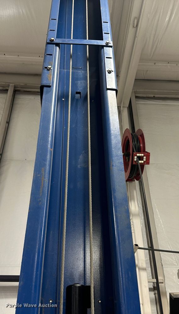 image for item LT9538 Rotary SPO12-11  automotive lift