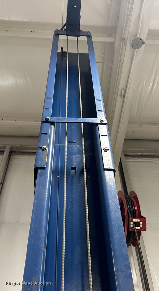 image for item LT9538 Rotary SPO12-11  automotive lift