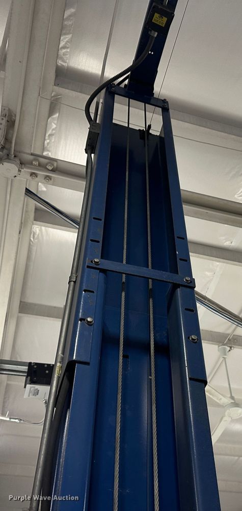 image for item LT9538 Rotary SPO12-11  automotive lift