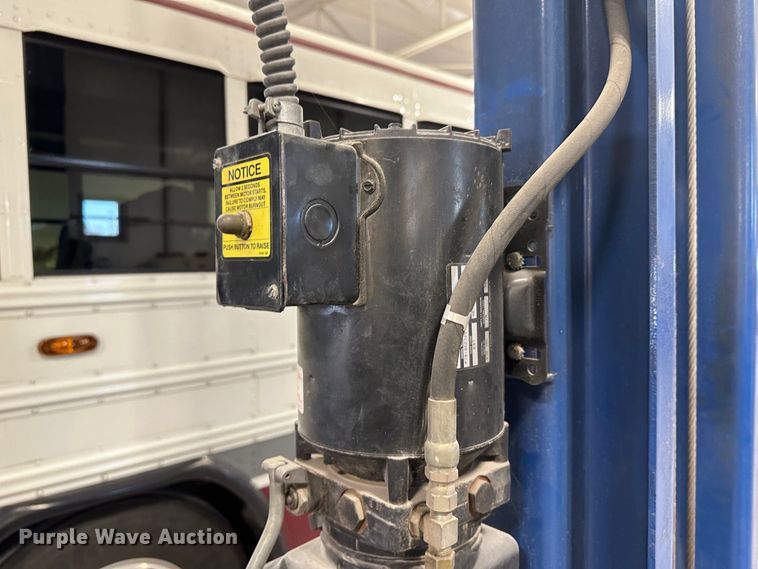 image for item LT9538 Rotary SPO12-11  automotive lift