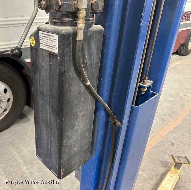 image for item LT9538 Rotary SPO12-11  automotive lift