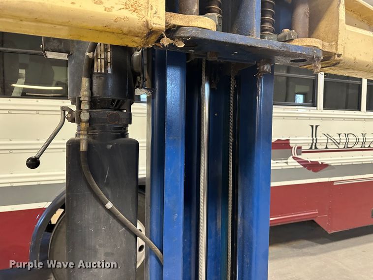 image for item LT9538 Rotary SPO12-11  automotive lift