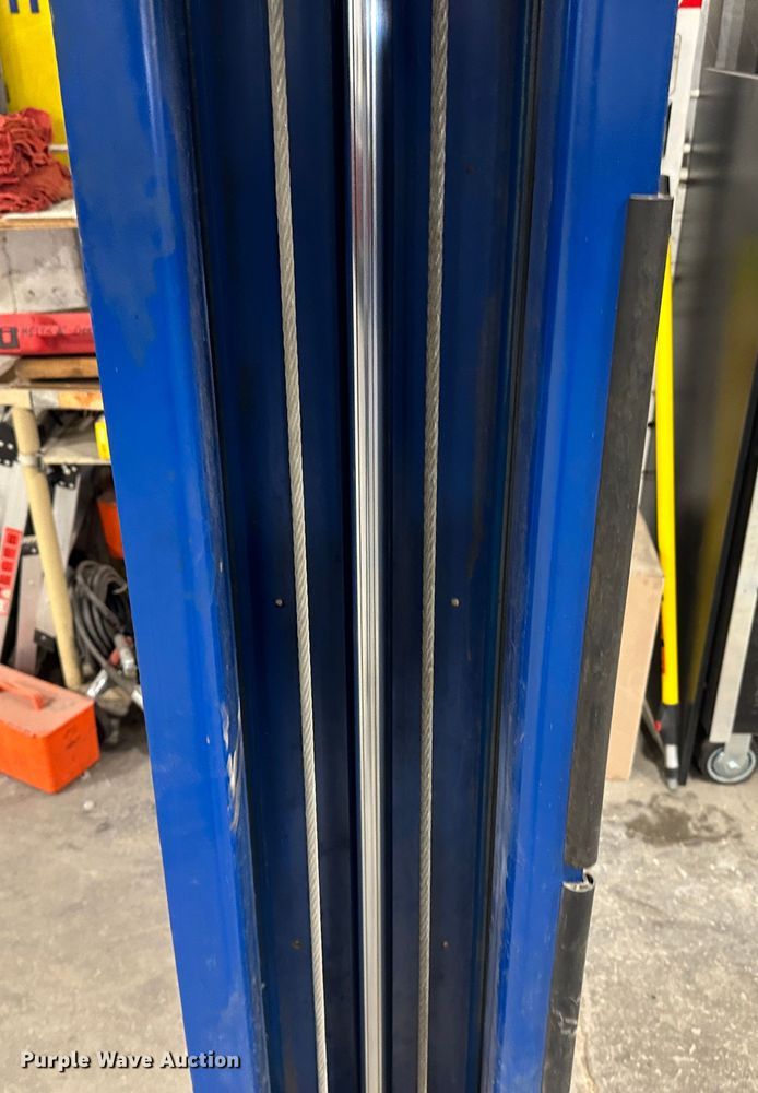 image for item LT9538 Rotary SPO12-11  automotive lift