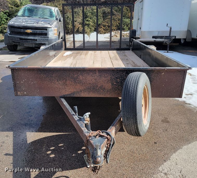 image for item LV9281 2005 H&H  utility trailer