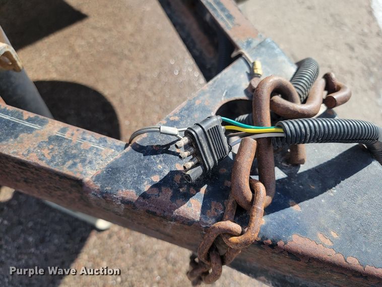 image for item LV9281 2005 H&H  utility trailer