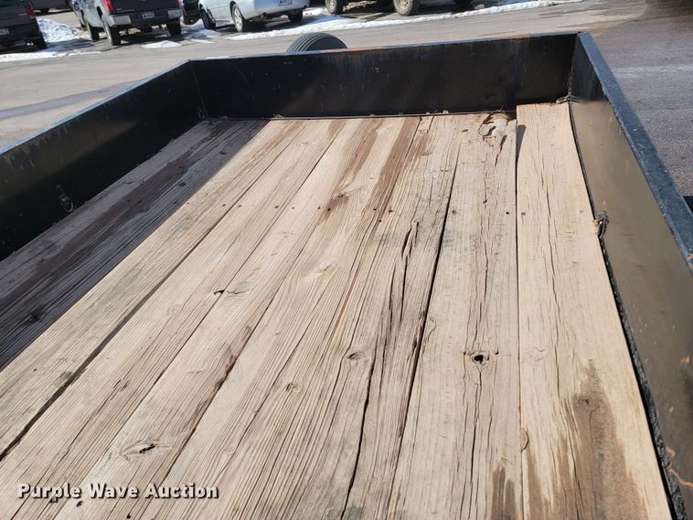 image for item LV9281 2005 H&H  utility trailer