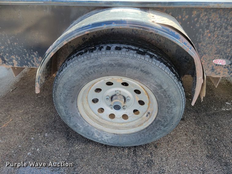 image for item LV9281 2005 H&H  utility trailer