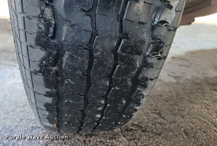 image for item LV9281 2005 H&H  utility trailer