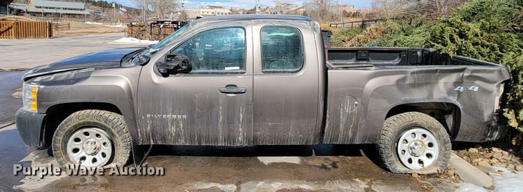 image for item LV9282 2013 Chevrolet Silverado 1500  Ext. Cab pickup truck