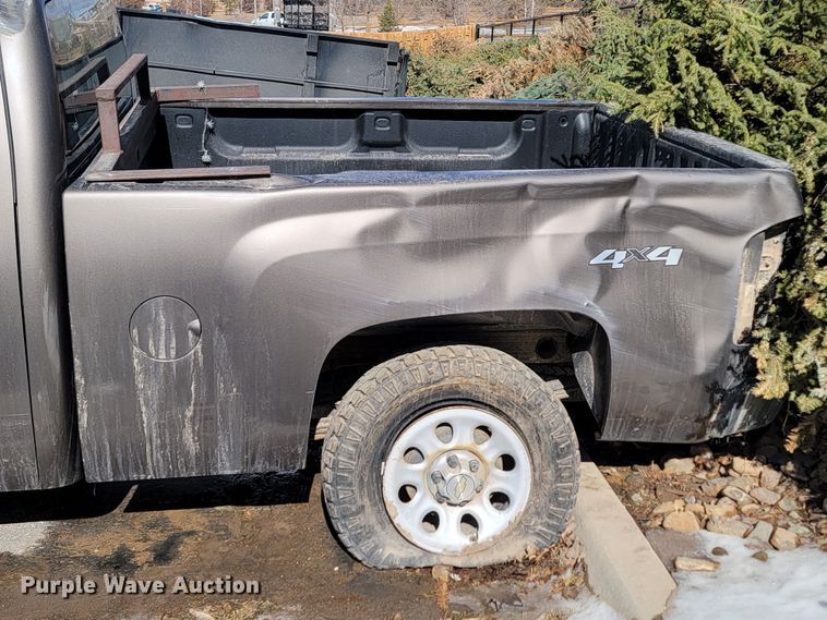 image for item LV9282 2013 Chevrolet Silverado 1500  Ext. Cab pickup truck