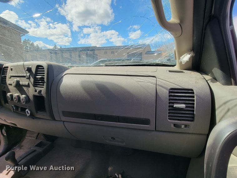 image for item LV9282 2013 Chevrolet Silverado 1500  Ext. Cab pickup truck