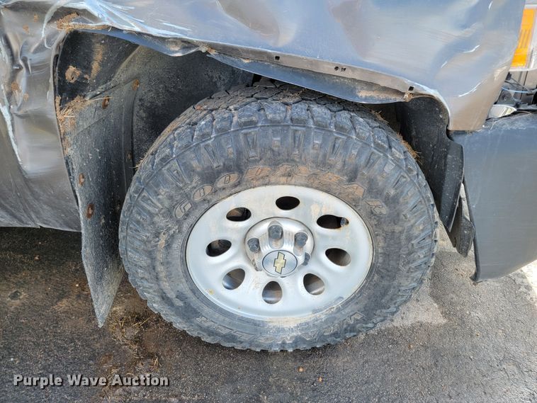 image for item LV9282 2013 Chevrolet Silverado 1500  Ext. Cab pickup truck