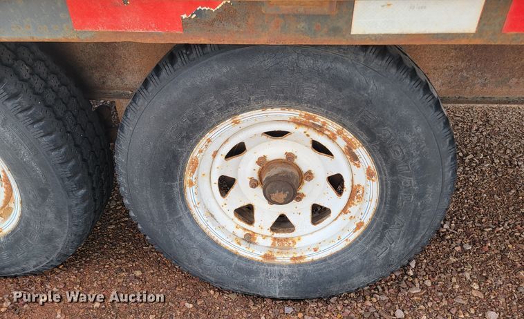 image for item LV9283 2000 Crab Point  equipment trailer