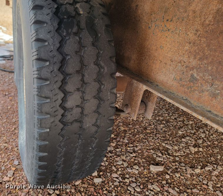 image for item LV9283 2000 Crab Point  equipment trailer