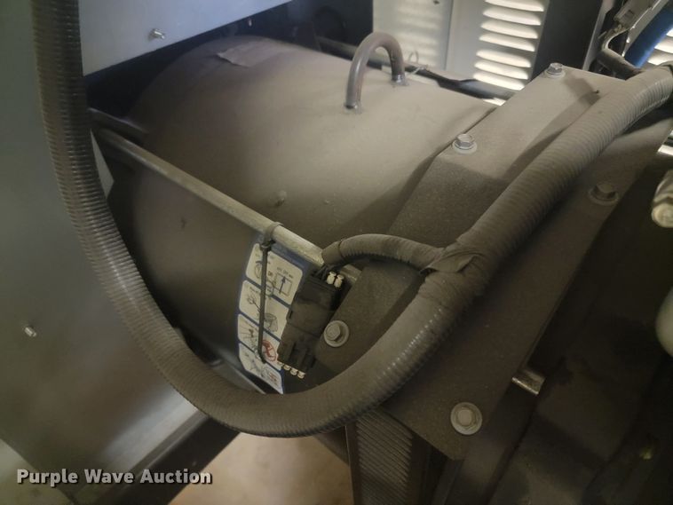 image for item LV9295 Generac RG04524ANSX  generator