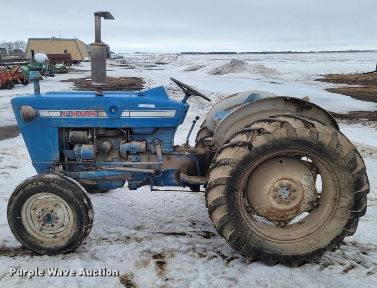 image for item LV9305 Ford 3000  tractor