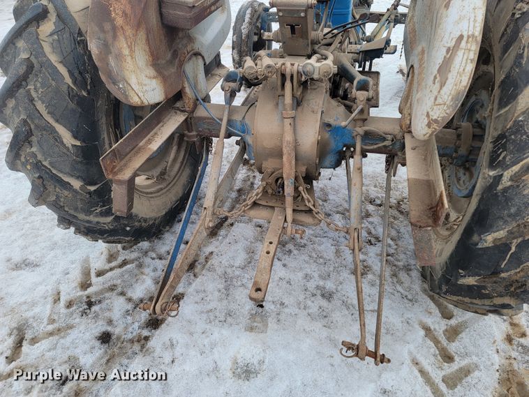 image for item LV9305 Ford 3000  tractor
