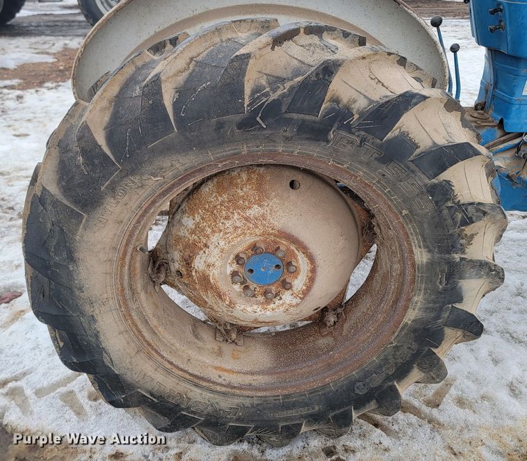 image for item LV9305 Ford 3000  tractor