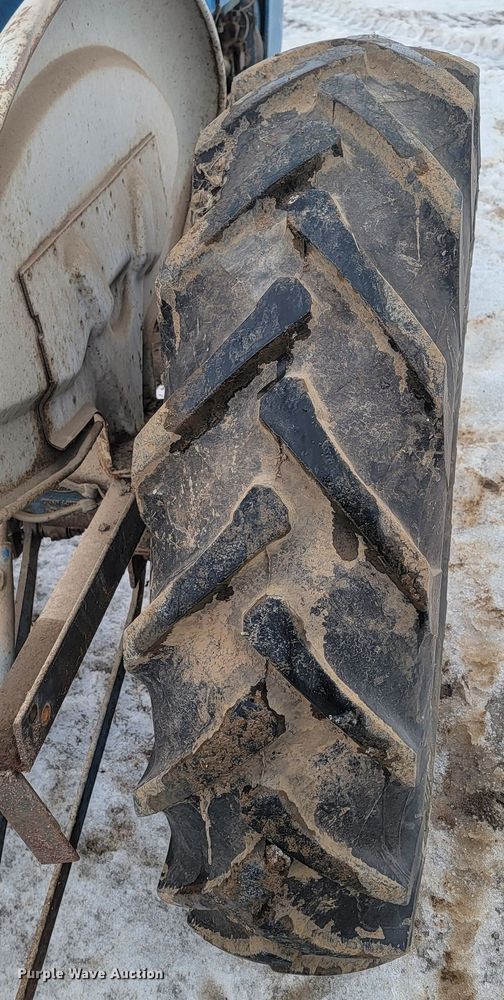 image for item LV9305 Ford 3000  tractor