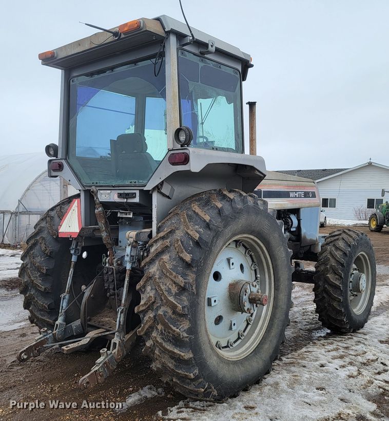 image for item LV9306 1989 White 100  MFWD tractor