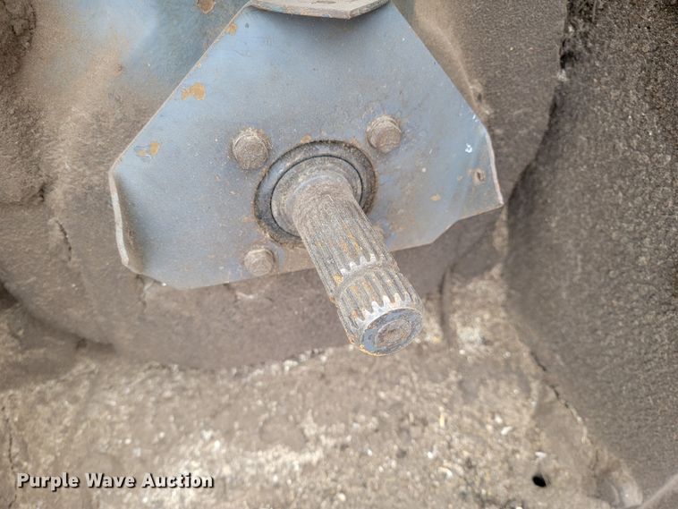 image for item LV9306 1989 White 100  MFWD tractor