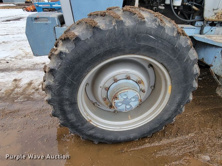 image for item LV9306 1989 White 100  MFWD tractor