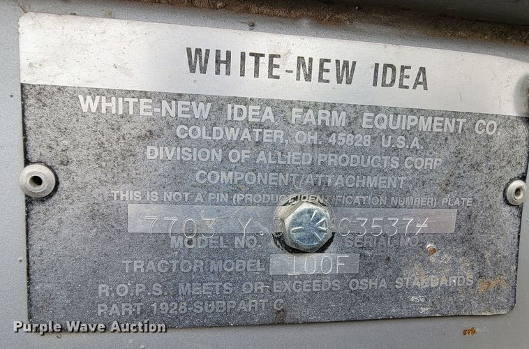 image for item LV9306 1989 White 100  MFWD tractor