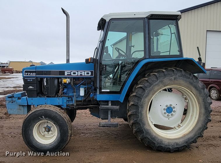 image for item LV9307 Ford 7740  tractor