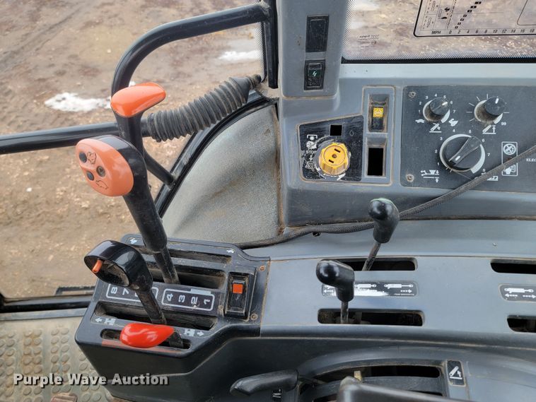 image for item LV9307 Ford 7740  tractor