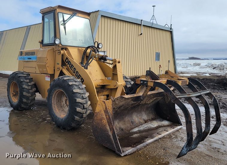 image for item LV9311 1997 Dresser 510C  wheel loader
