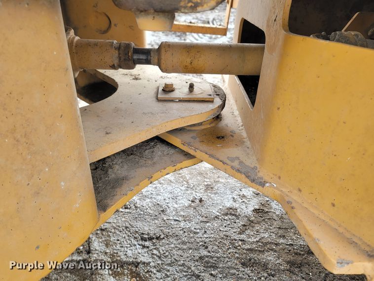 image for item LV9311 1997 Dresser 510C  wheel loader