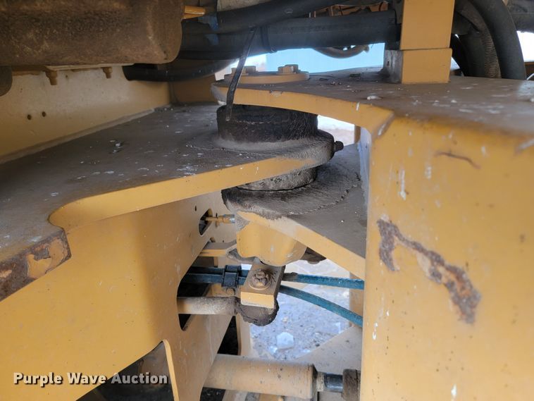 image for item LV9311 1997 Dresser 510C  wheel loader