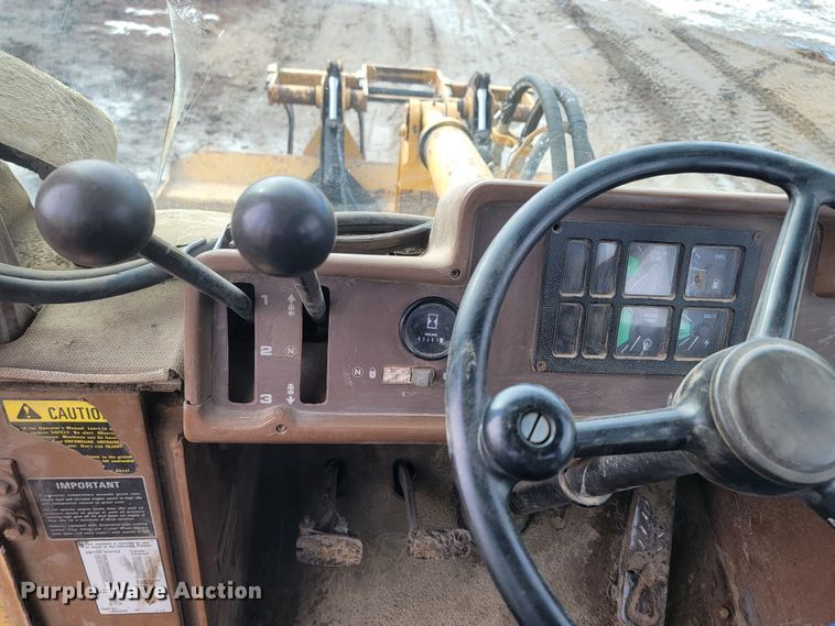 image for item LV9311 1997 Dresser 510C  wheel loader