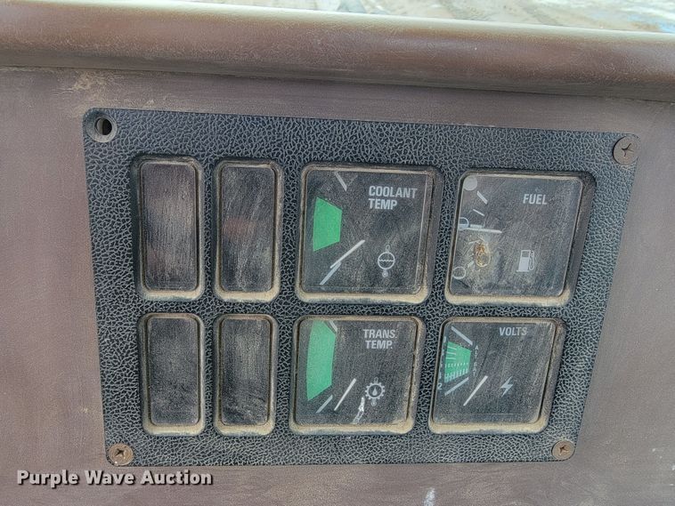 image for item LV9311 1997 Dresser 510C  wheel loader