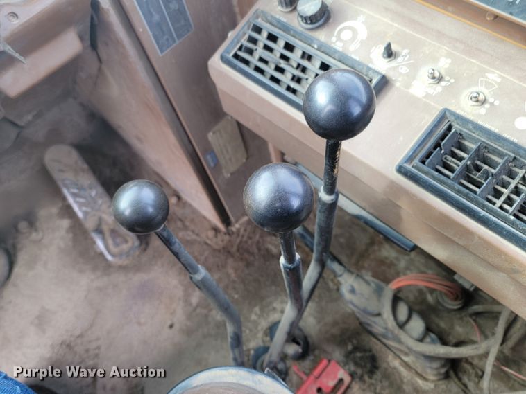 image for item LV9311 1997 Dresser 510C  wheel loader