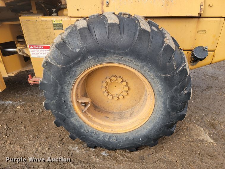 image for item LV9311 1997 Dresser 510C  wheel loader