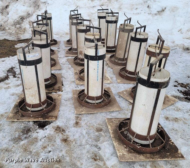 image for item LV9317 (16) nursery pig feeders