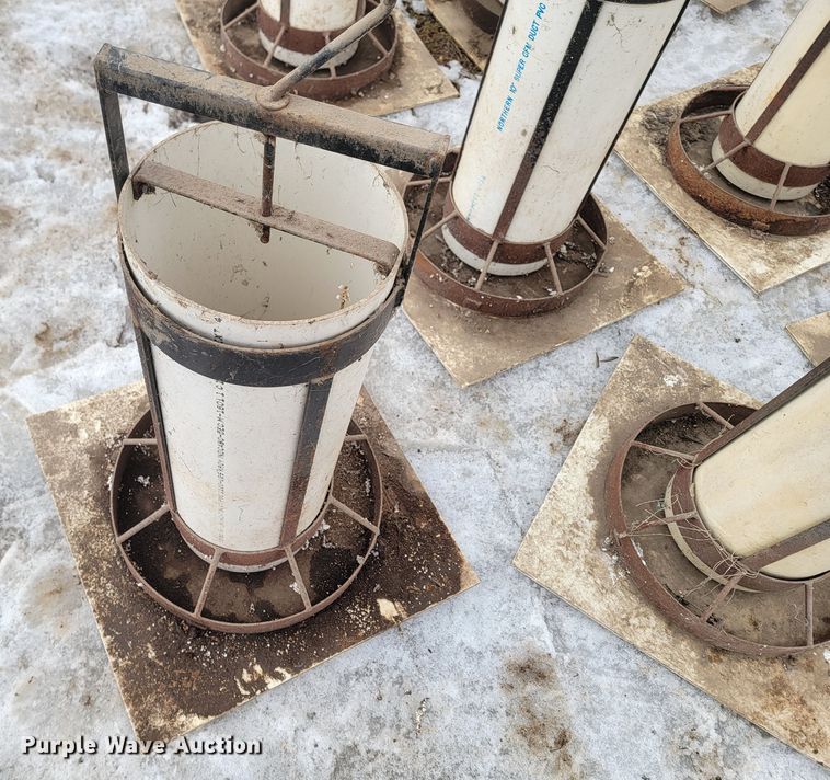 image for item LV9317 (16) nursery pig feeders