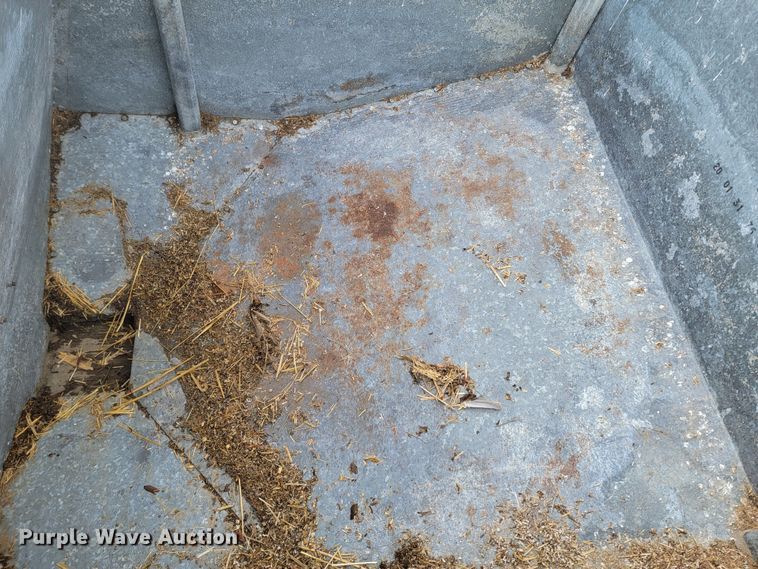 image for item LV9319 (4) bulk bins