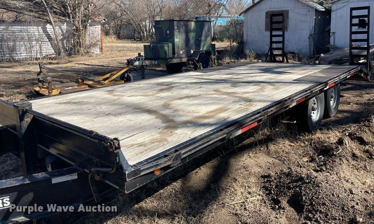 image for item MA9958 2008 Diamond T  equipment trailer