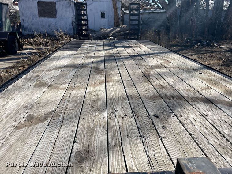 image for item MA9958 2008 Diamond T  equipment trailer