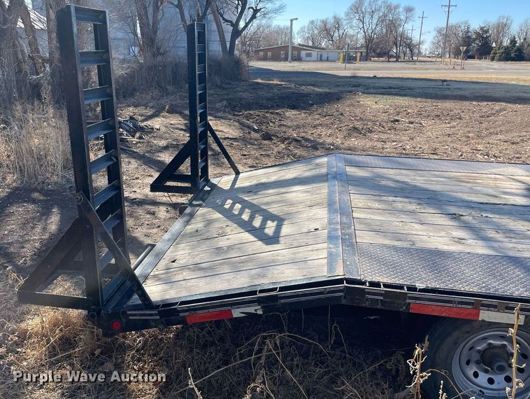 image for item MA9958 2008 Diamond T  equipment trailer