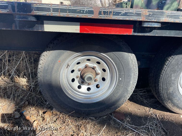 image for item MA9958 2008 Diamond T  equipment trailer