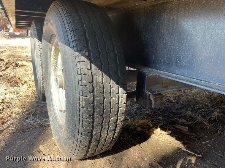 image for item MA9958 2008 Diamond T  equipment trailer