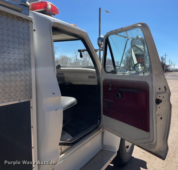 image for item MA9963 1979 Ford  pumper fire truck