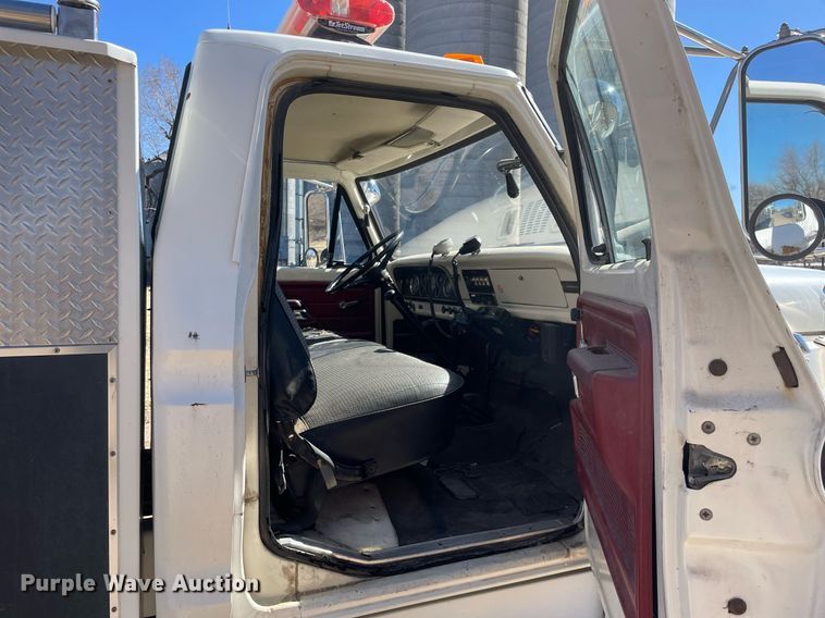 image for item MA9963 1979 Ford  pumper fire truck