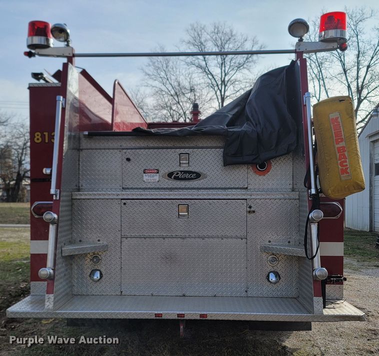 image for item MB9831 1981 Oshkosh V-1624M SPCL  pumper fire truck