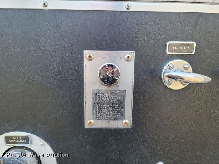 image for item MB9831 1981 Oshkosh V-1624M SPCL  pumper fire truck