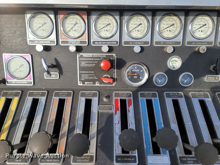 image for item MB9831 1981 Oshkosh V-1624M SPCL  pumper fire truck